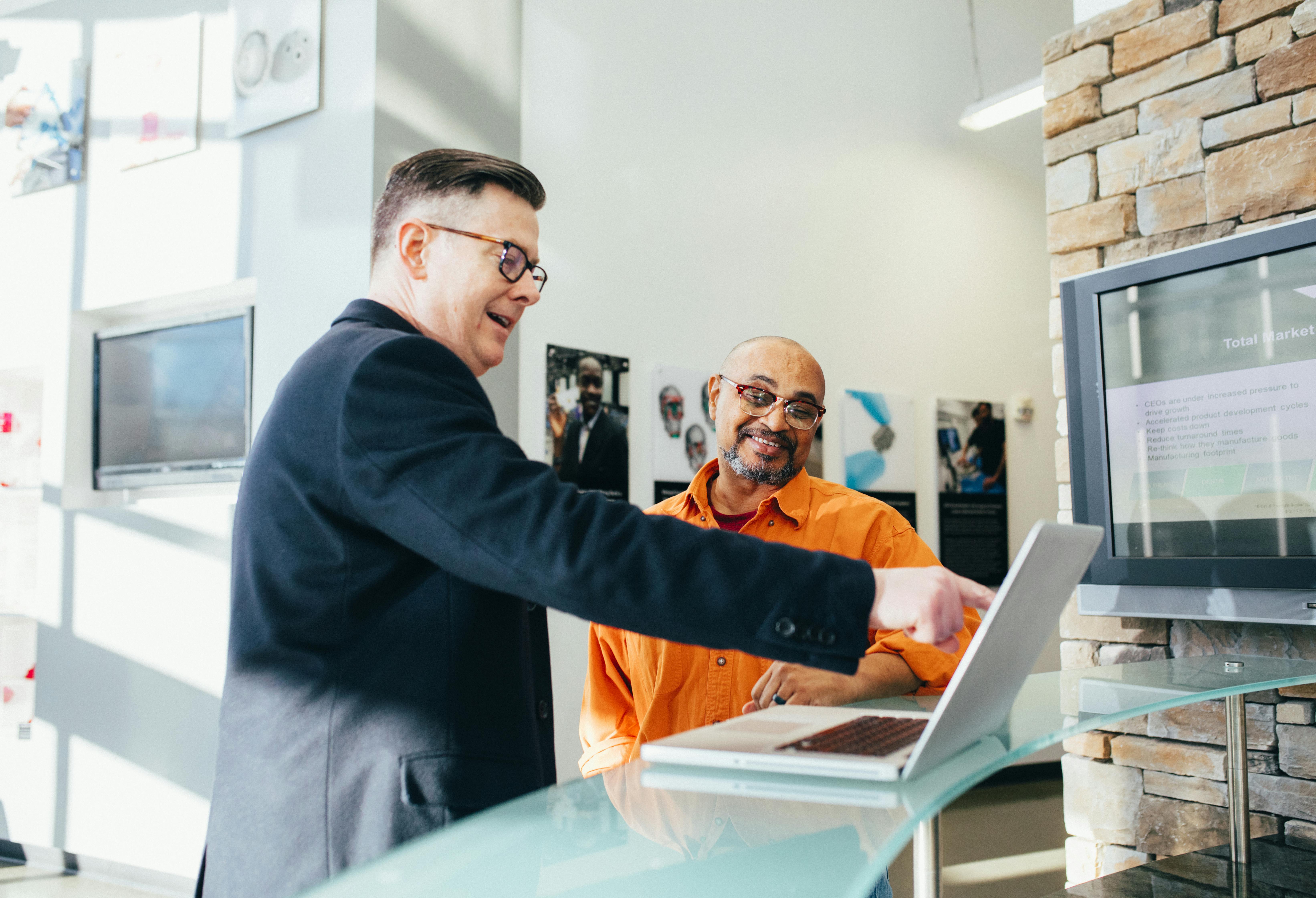 Business owner Photo by LinkedIn Sales Navigator: https://www.pexels.com/photo/man-pointing-laptop-computer-2182981/